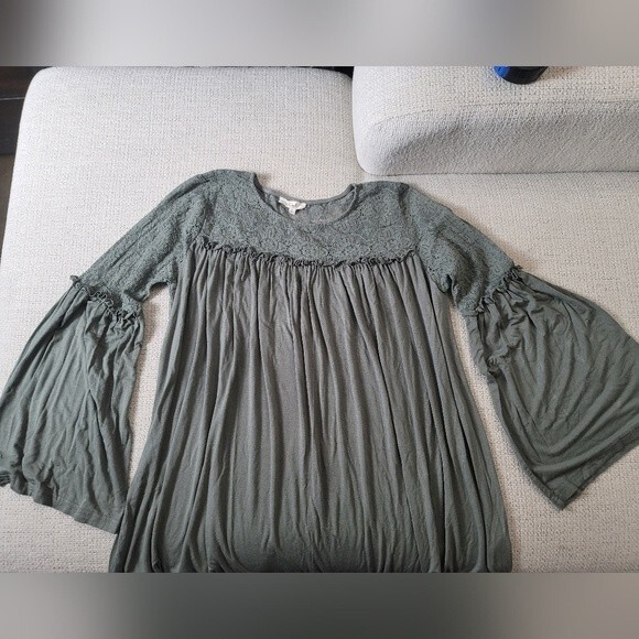 Easel Womens Sage Green Lace Detail Bell LongSleeve Tunic Blouse Oversized Small - Picture 2 of 8